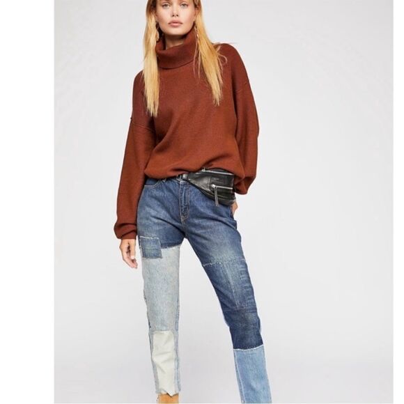 Free People Burnt Orange Softly Structured Oversized Sweater! ❤️ - Picture 4 of 7